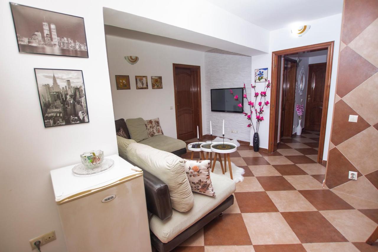 Lea Apartment Bar Bagian luar foto