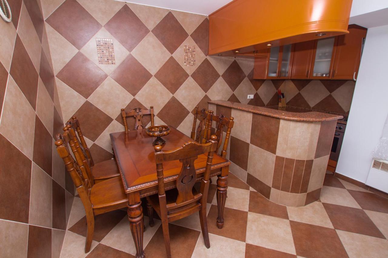 Lea Apartment Bar Bagian luar foto