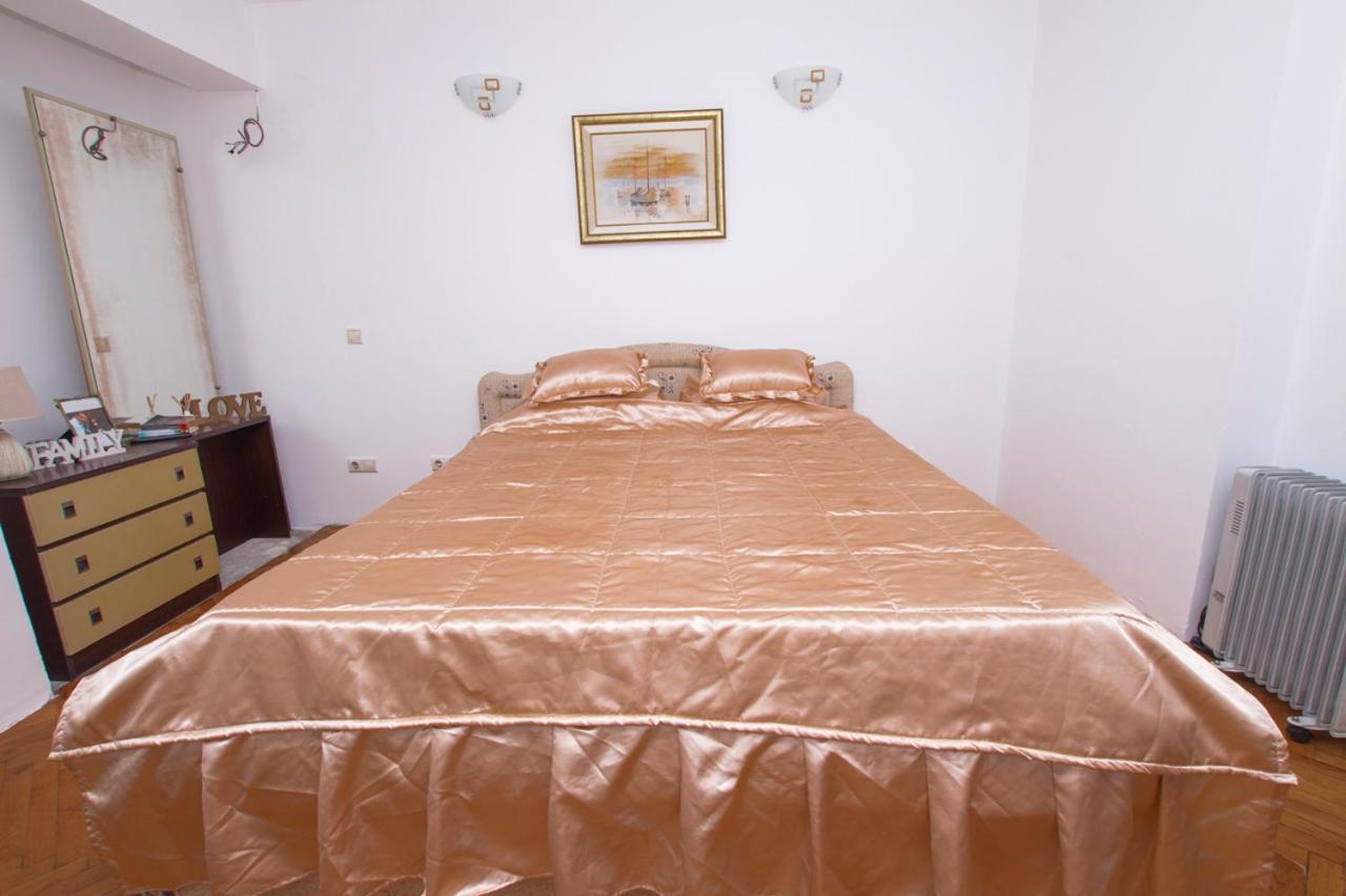 Lea Apartment Bar Bagian luar foto